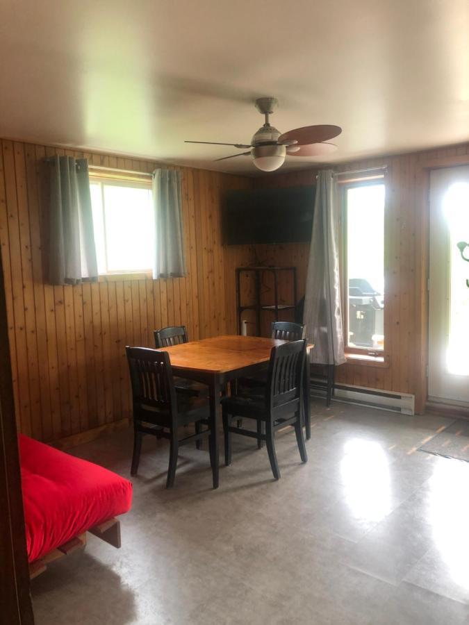 Chalets Les Chanterelles De Forillon L'Anse-au-Griffon Buitenkant foto