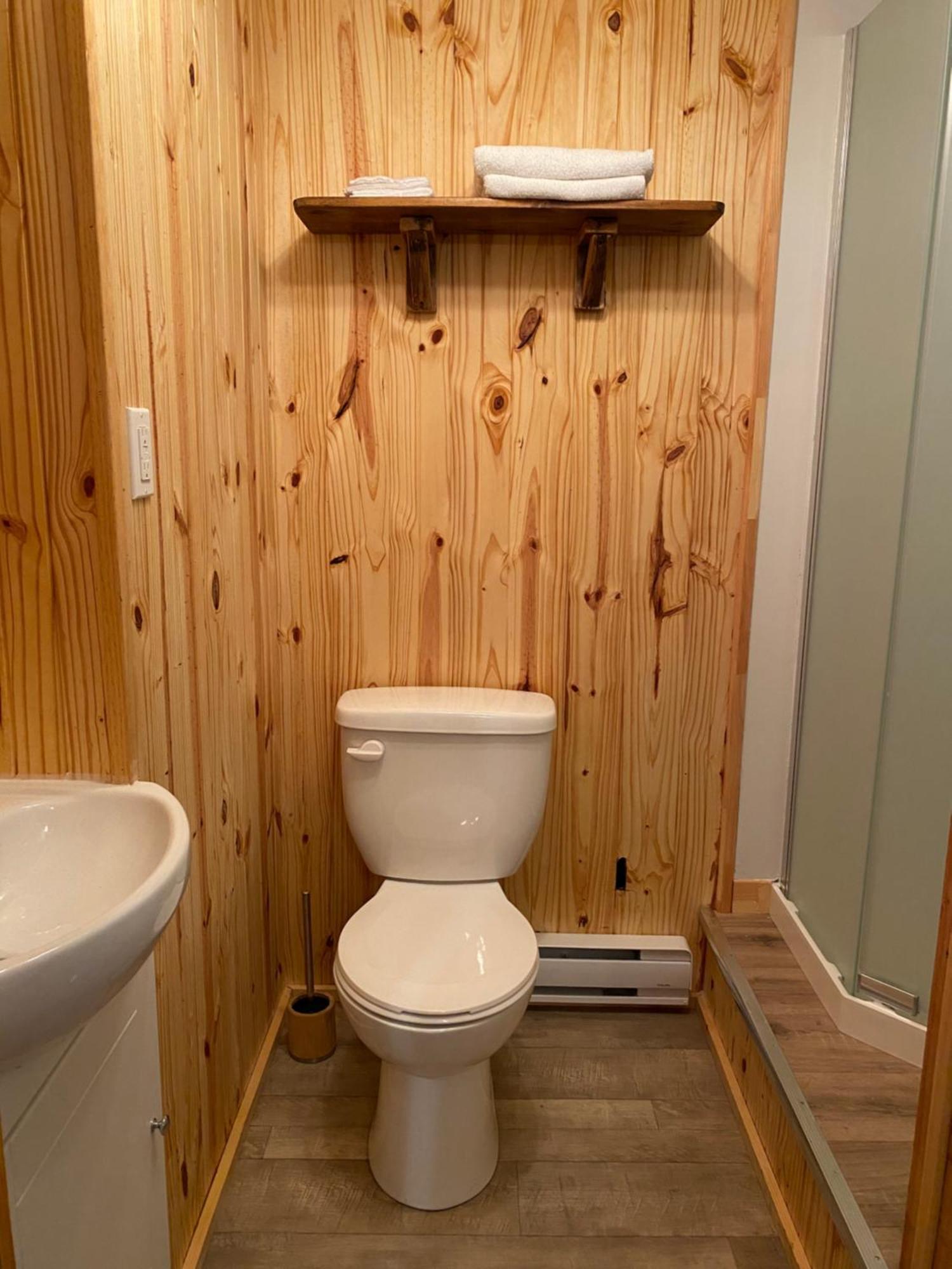 Chalets Les Chanterelles De Forillon L'Anse-au-Griffon Buitenkant foto
